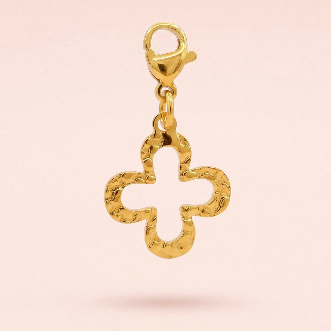 CHARMS TREFLE MARTELÉ