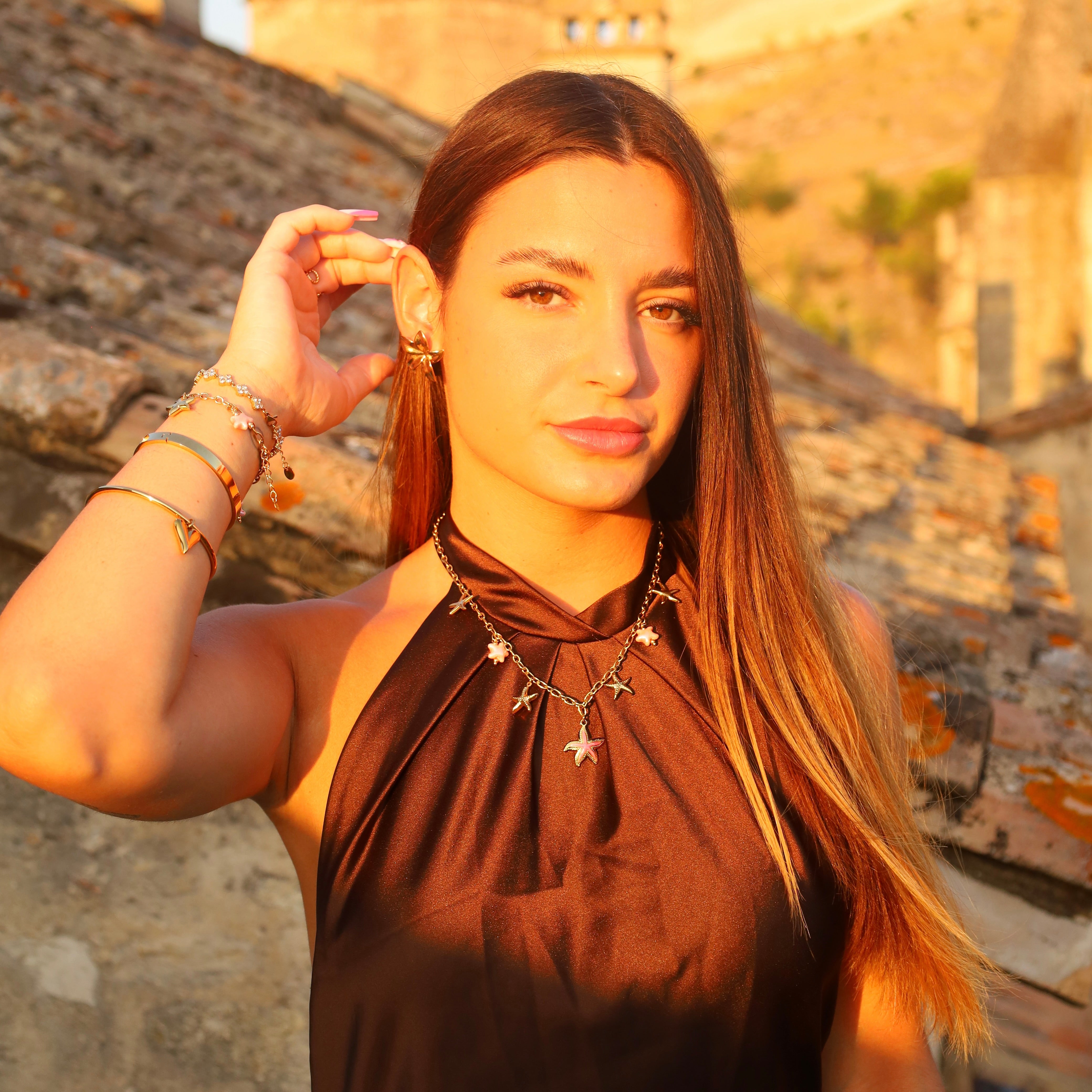 COLLIER - NELLY