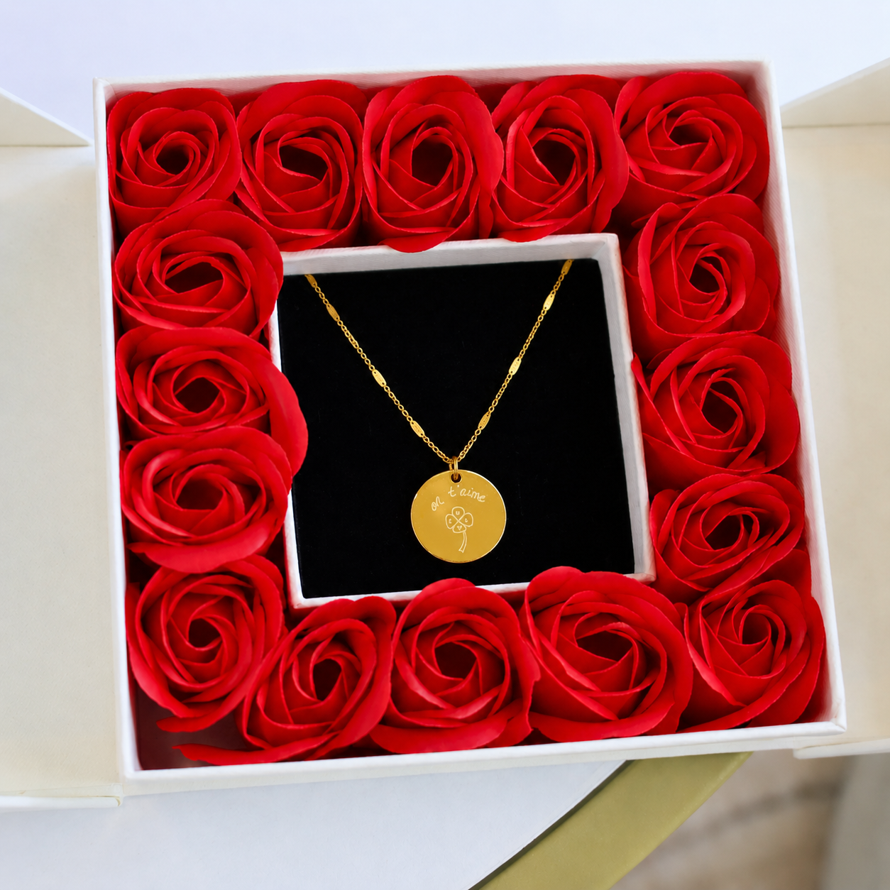 COFFRET + COLLIER SOLANGE GRAVURE - Édition Limitée