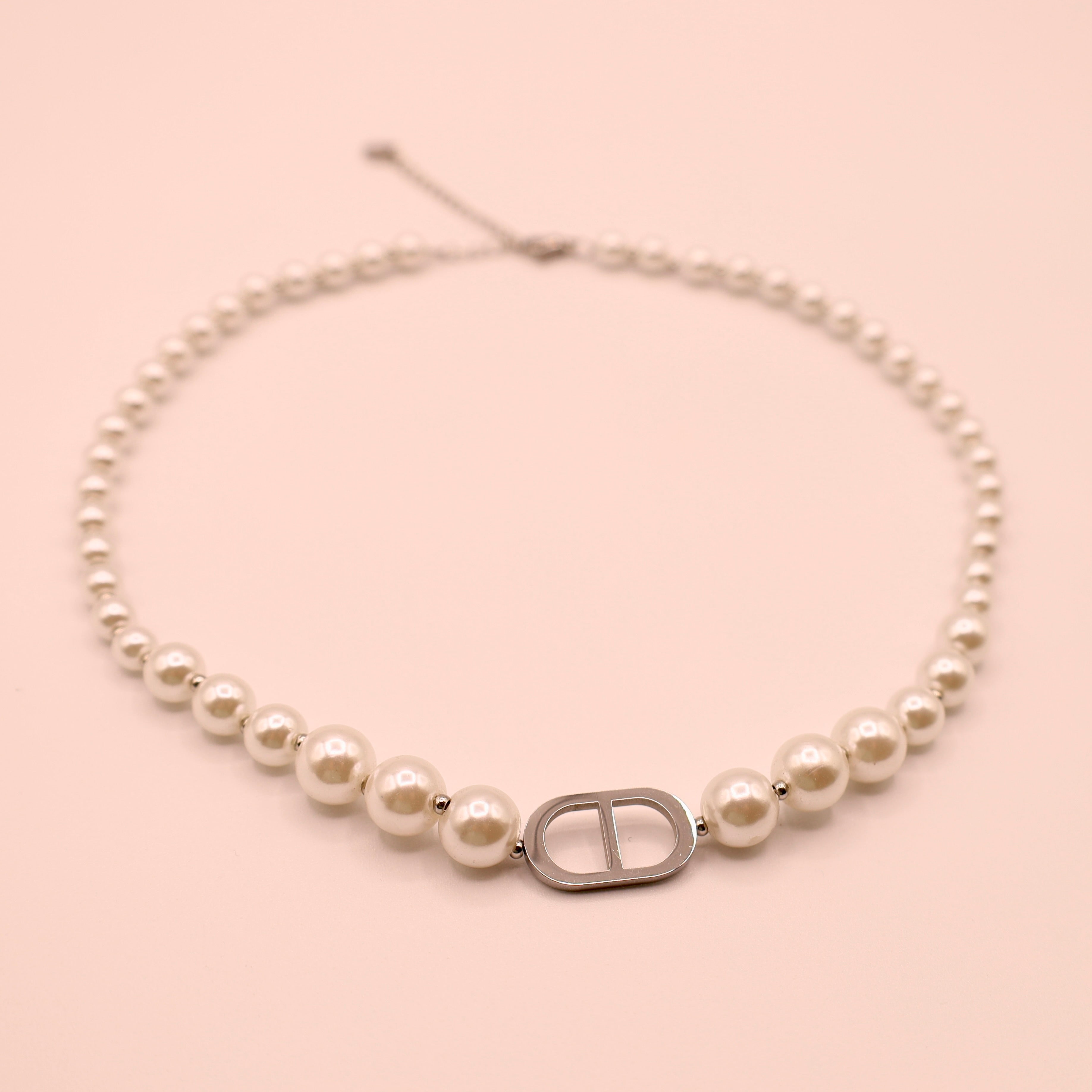 COLLIER - SANA